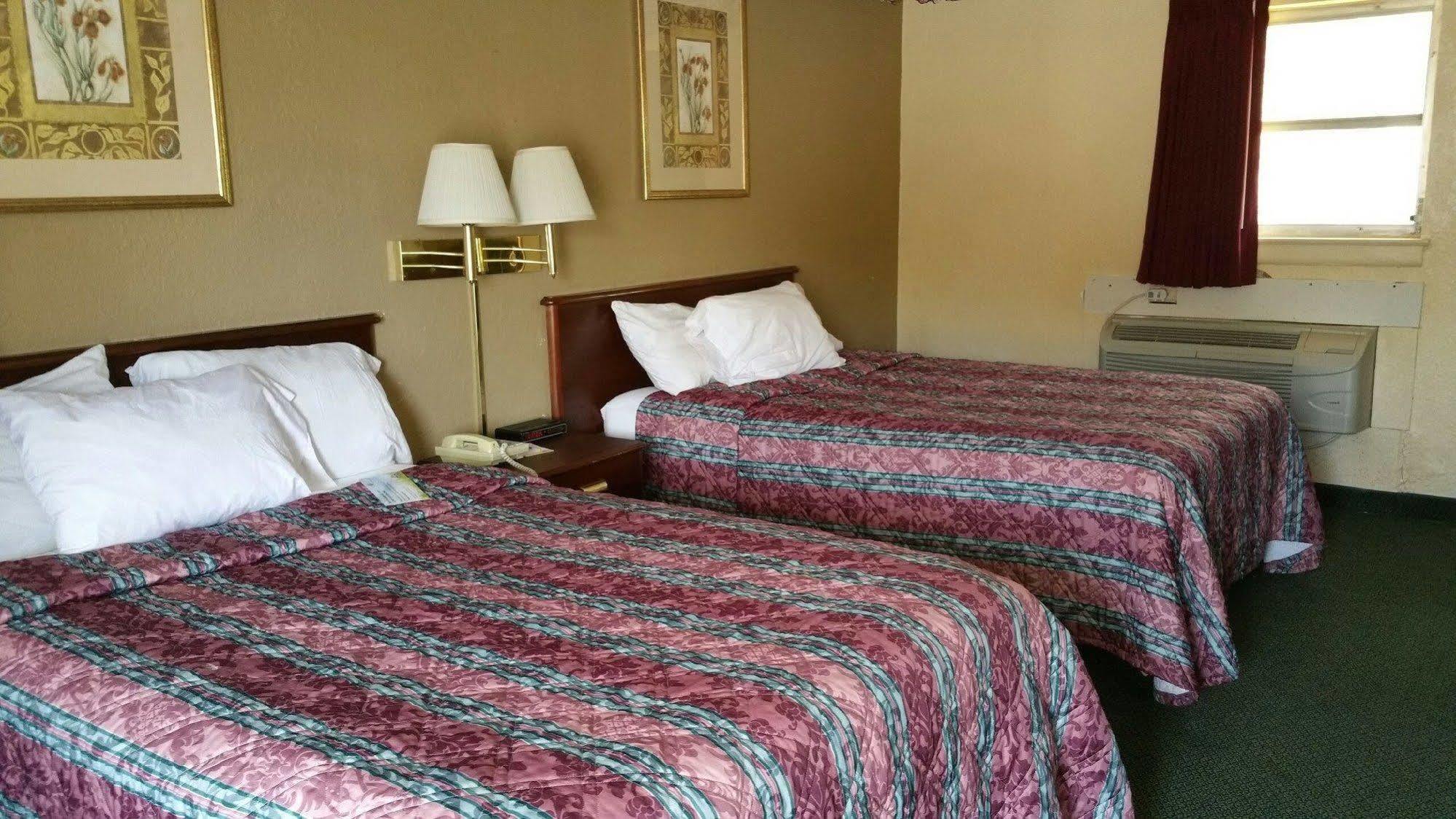 Best Budget Inn Tell City Bagian luar foto